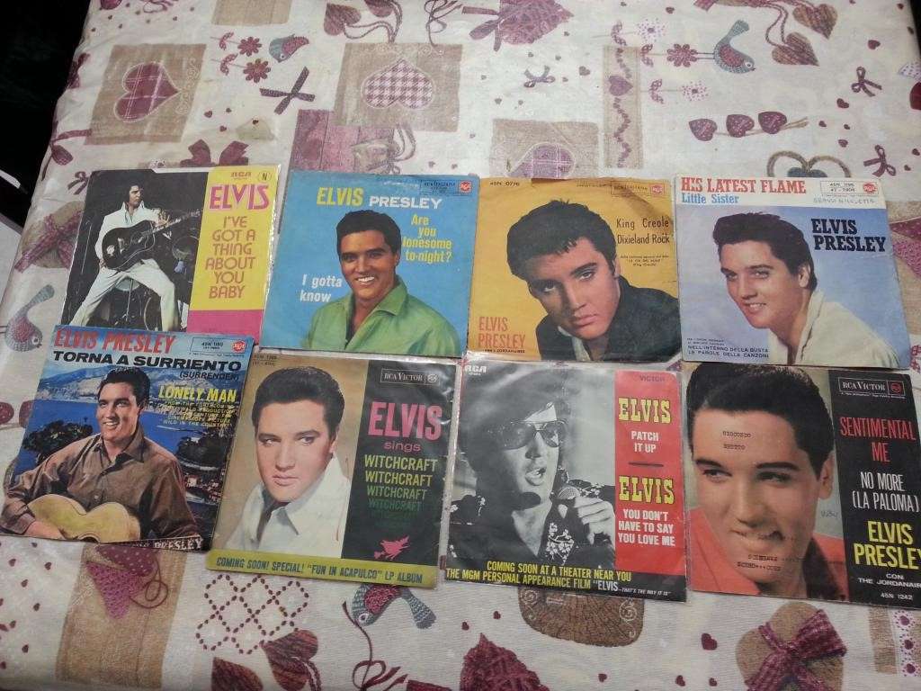 Dischi vari di Elvis Presley  